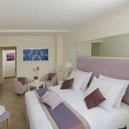 Hotel Crystal Sea