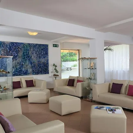 Hotel Crystal Sea Forza dʼAgro