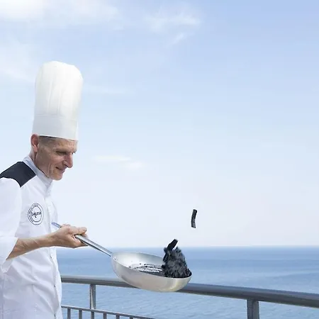 Crystal Sea Hotel 4*