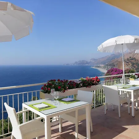 Hotel Crystal Sea Forza dʼAgro