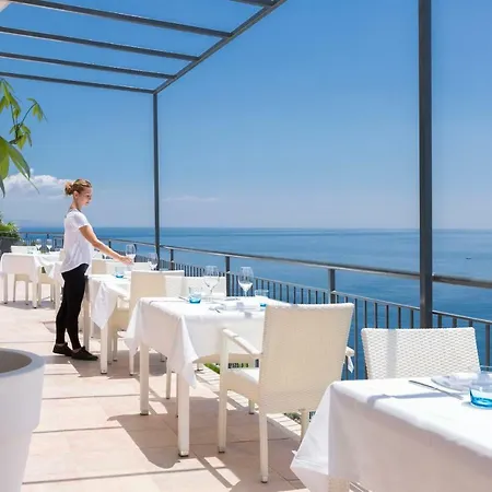 Crystal Sea Hotel